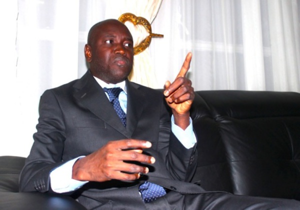Aly Ngouille Ndiaye : "Ce n’est pas parce que Wade est un ancien Président qu’il doit dire tout et n’importe quoi sur les gens" Aly Ngouille Ndiaye : "Ce n’est pas parce que Wade est un ancien Président qu’il doit dire tout et n’importe quoi sur les gens"