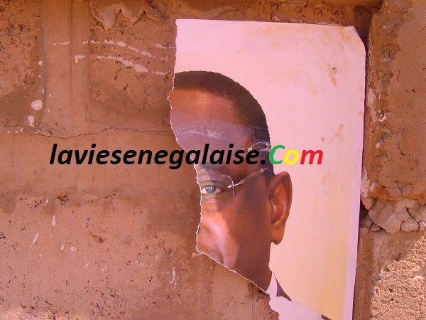 Exclusif-Ndouloumadji Founabé : la jeunesse du village d’origine de Macky Sall très remontée contre leur fils… Exclusif-Ndouloumadji Founabé : la jeunesse du village d’origine de Macky Sall très remontée contre leur fils…