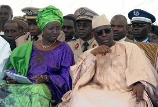 Convocation de Abdoul Mbaye par les CAE dans l’affaire Habré : Un journal tchadien y voit des manœuvres de Macky et de Mimi ! Convocation de Abdoul Mbaye par les CAE dans l’affaire Habré : Un journal tchadien y voit des manœuvres de Macky et de Mimi !