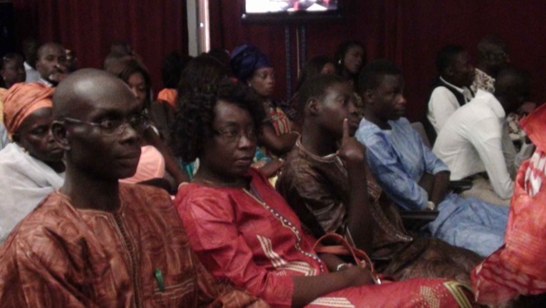 Photos+Vidéos: 19ans après la mort de Abdoulaye Diouf, ses amis se souviennent de lui ! Photos+Vidéos: 19ans après la mort de Abdoulaye Diouf, ses amis se souviennent de lui !