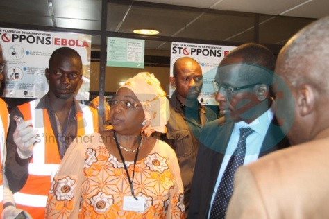 Ebola : Awa Marie Coll Seck "satisfaite du dispositif sanitaire" à l’aéroport de Dakar Ebola : Awa Marie Coll Seck "satisfaite du dispositif sanitaire" à l’aéroport de Dakar
