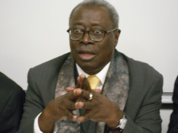 Robert Sagna : "La polémique autour du livre d’Abdou Diouf est inutile" Robert Sagna : "La polémique autour du livre d’Abdou Diouf est inutile"