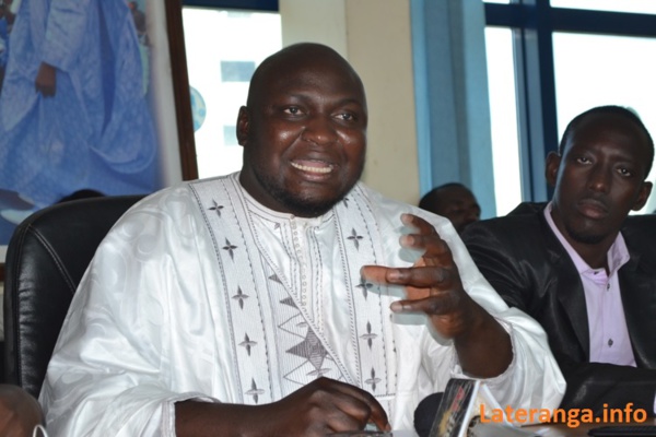 Présidentielle de 2017 : Toussaint Manga prône des primaires pour désigner un candidat Présidentielle de 2017 : Toussaint Manga prône des primaires pour désigner un candidat