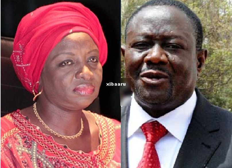 Les partisans de Mimi Touré cognent violemment Mbaye Ndiaye: "A chaque fois qu'il ouvre la bouche, il ne peut cacher sa jalousie maladive..." Les partisans de Mimi Touré cognent violemment Mbaye Ndiaye: "A chaque fois qu'il ouvre la bouche, il ne peut cacher sa jalousie maladive..."
