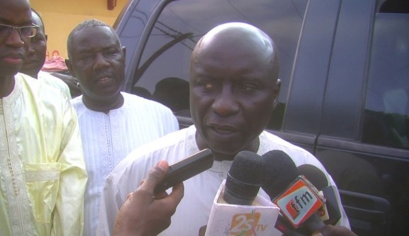 "Malgré les démissions en cascades à Rewmi, Idrissa Seck tient sa clé pour le combat de 2017" "Malgré les démissions en cascades à Rewmi, Idrissa Seck tient sa clé pour le combat de 2017"