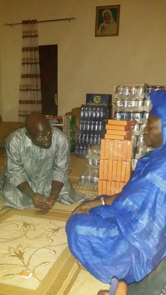 Gamou 2015 : La Fondation «Servir le Sénégal» a bien servi les foyers religieux ! Gamou 2015 : La Fondation «Servir le Sénégal» a bien servi les foyers religieux !