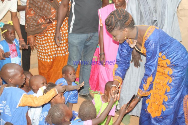 Matam: Thérèse Faye Diouf effectue une visite de terrain à Ndoulou Madji Dembe, Thilogne, Agnam Civol ... ( photos) Matam: Thérèse Faye Diouf effectue une visite de terrain à Ndoulou Madji Dembe, Thilogne, Agnam Civol ... ( photos)