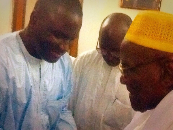 Ndiassane: Le khalife prie pour Idrissa Seck Ndiassane: Le khalife prie pour Idrissa Seck