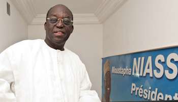 Polémique sur la candidature de l'AFP en 2017 : La fosse s'agrandit autour de Niasse Polémique sur la candidature de l'AFP en 2017 : La fosse s'agrandit autour de Niasse