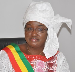Hélène Tine blanchit Moustapha Diop Hélène Tine blanchit Moustapha Diop