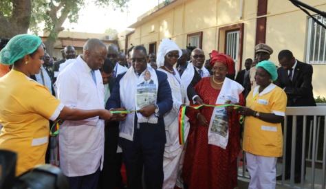 Macky Sall, serviteur du Peuple Macky Sall, serviteur du Peuple