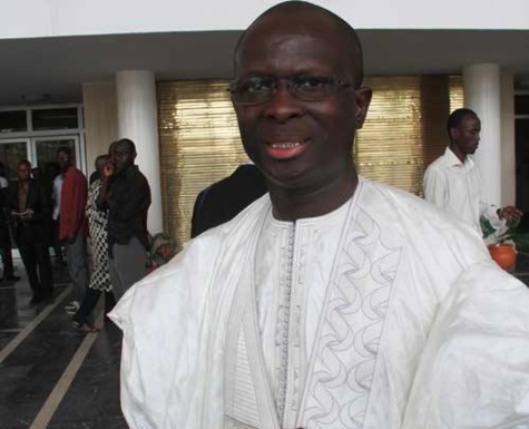 Modou Diagne Fada recadre Omar Sarr sur son choix porté sur Karim : «Les responsables doivent garder leur neutralité» Modou Diagne Fada recadre Omar Sarr sur son choix porté sur Karim : «Les responsables doivent garder leur neutralité»