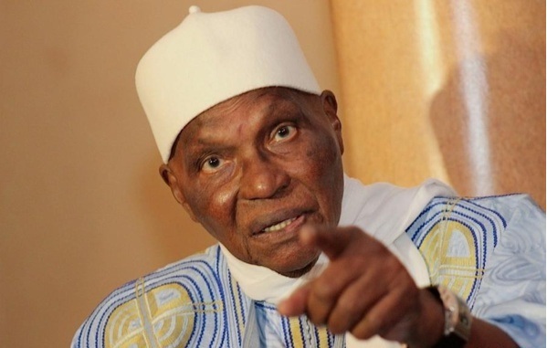 Après avoir tancé Habib Sy et Aida Mbodj, Me Wade rappelle les règles de conduite du Pds aux militants Après avoir tancé Habib Sy et Aida Mbodj, Me Wade rappelle les règles de conduite du Pds aux militants