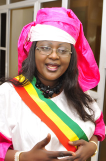 Awa Niang, députée Apr: « Malick Gakou doit être entendu par la Crei » Awa Niang, députée Apr: « Malick Gakou doit être entendu par la Crei »