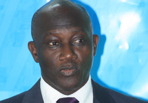 Serigne Mbacké Ndiaye, le parasite de la classe politique sénégalaise (Par Tah) Serigne Mbacké Ndiaye, le parasite de la classe politique sénégalaise (Par Tah)