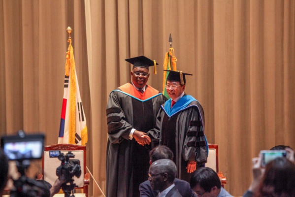 Macky Sall, docteur honoris causa de l’université nationale de Pukyong, en Corée du Sud ( Photos ) Macky Sall, docteur honoris causa de l’université nationale de Pukyong, en Corée du Sud ( Photos )