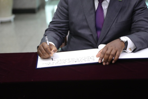 Macky Sall, docteur honoris causa de l’université nationale de Pukyong, en Corée du Sud ( Photos ) Macky Sall, docteur honoris causa de l’université nationale de Pukyong, en Corée du Sud ( Photos )