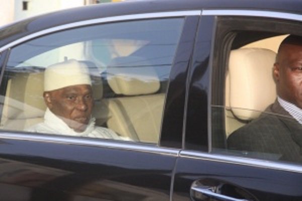 Yeumbeul : Me Abdoulaye Wade présente ses condoléances à la famille de Amina Nguirane Yeumbeul : Me Abdoulaye Wade présente ses condoléances à la famille de Amina Nguirane