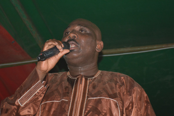 Farba Ngom tacle les leaders de l'opposition : "Ils sont en train de faire le tour du Sénégal en copiant sur Macky Sall, mais ils retourneront bredouilles..." Farba Ngom tacle les leaders de l'opposition : "Ils sont en train de faire le tour du Sénégal en copiant sur Macky Sall, mais ils retourneront bredouilles..."