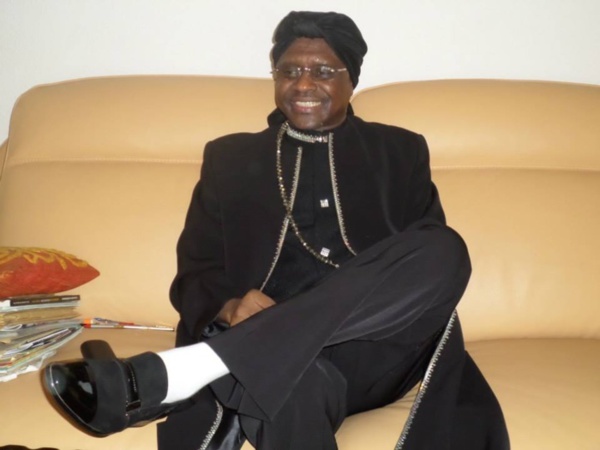 Macky offre encore un "bonbon" à Serigne Modou Kara Macky offre encore un "bonbon" à Serigne Modou Kara