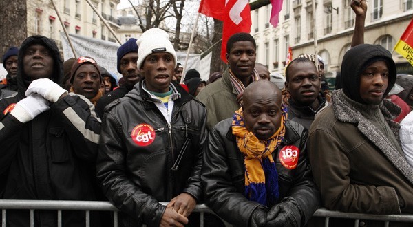 Transfert d’argent : les émigrés sénégalais ont envoyé 842 milliards CFA en 2014 Transfert d’argent : les émigrés sénégalais ont envoyé 842 milliards CFA en 2014