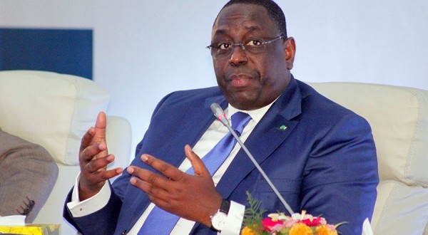 Destruction des maisons à la Cité Tobago : Qui doit payer les sinistrés; Macky a-t-il coupé les vraies têtes ? Par Pape Alé Niang Destruction des maisons à la Cité Tobago : Qui doit payer les sinistrés; Macky a-t-il coupé les vraies têtes ? Par Pape Alé Niang