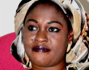 « Macky 2012 » : Mously Diakhaté portée à la tête des femmes « Macky 2012 » : Mously Diakhaté portée à la tête des femmes