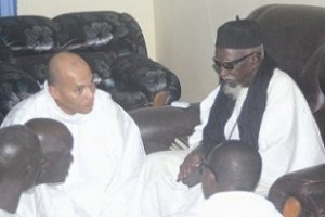 Karim Wade envoie un courrier "confidentiel" au Khalife des Mourides Karim Wade envoie un courrier "confidentiel" au Khalife des Mourides