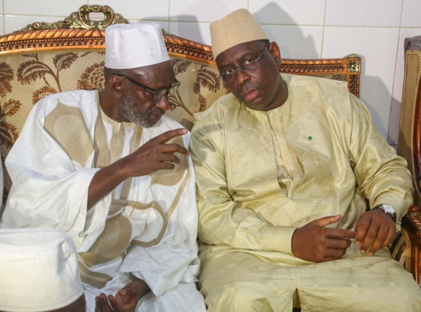 Le Président Sall chez Thierno Madany Tall Le Président Sall chez Thierno Madany Tall