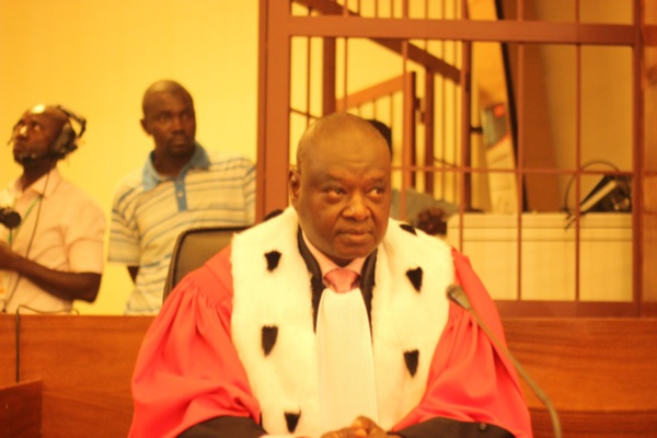 Affaire Hissein Habré : Le procureur Mbacké Fall évoque l’existence d’une troisième victime sénégalaise du nom de « Assane Seck » Affaire Hissein Habré : Le procureur Mbacké Fall évoque l’existence d’une troisième victime sénégalaise du nom de « Assane Seck »
