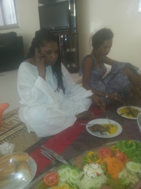 Selbé Ndom, arborant fièrement ses dreadlocks, a passé son Magal chez… Selbé Ndom, arborant fièrement ses dreadlocks, a passé son Magal chez…