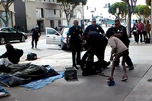 (Exclusif leral) Rennes : Enquêtes après la mort d'un Sénégalais tué par un policier (Exclusif leral) Rennes : Enquêtes après la mort d'un Sénégalais tué par un policier