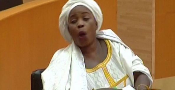 Assemblée nationale : La député Aïssatou Diouf s'en est encore pris à Me El Hadj Diouf Assemblée nationale : La député Aïssatou Diouf s'en est encore pris à Me El Hadj Diouf