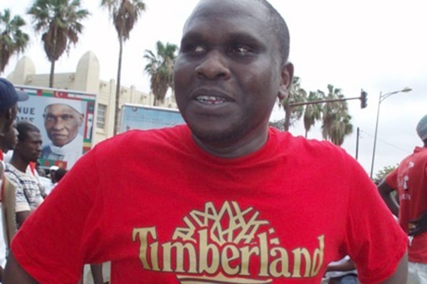 Le soutien de Babacar Fall de Futurs Médias à ses confrères de D-Média Le soutien de Babacar Fall de Futurs Médias à ses confrères de D-Média