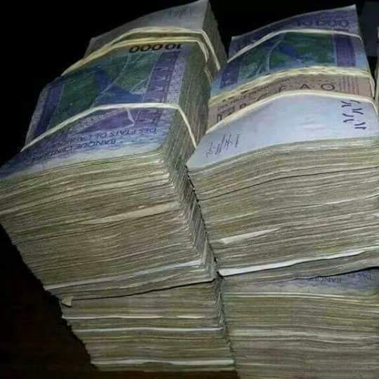 936 milliards envoyés par les émigrés sénégalais en 2011 936 milliards envoyés par les émigrés sénégalais en 2011