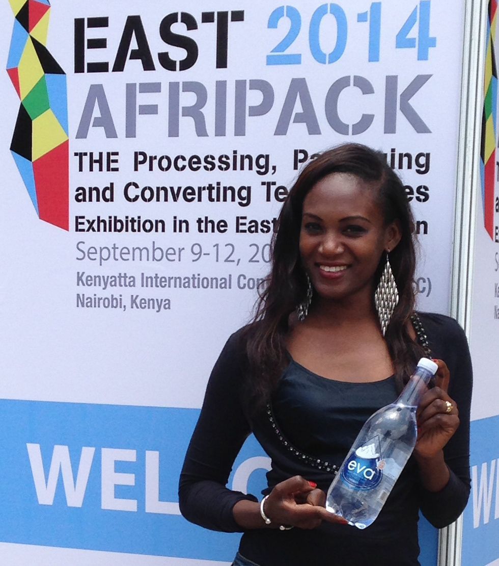 Miss Sénégal: Ambroise Gomis passe le témoin à Amina Badiane Miss Sénégal: Ambroise Gomis passe le témoin à Amina Badiane