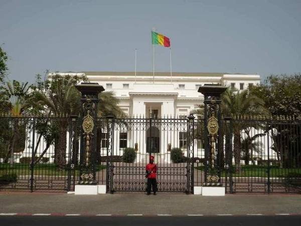 De la nationalité du candidat à la Présidentielle : Un consensus de la classe politique en 1991 - Par Ndiaga Sylla De la nationalité du candidat à la Présidentielle : Un consensus de la classe politique en 1991 - Par Ndiaga Sylla