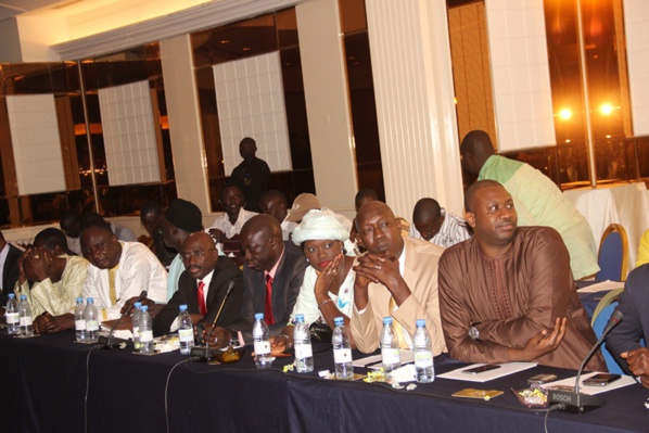 Pour un Oui massif au référendum : Macky Sall invite ses alliés à descendre sur le terrain Pour un Oui massif au référendum : Macky Sall invite ses alliés à descendre sur le terrain