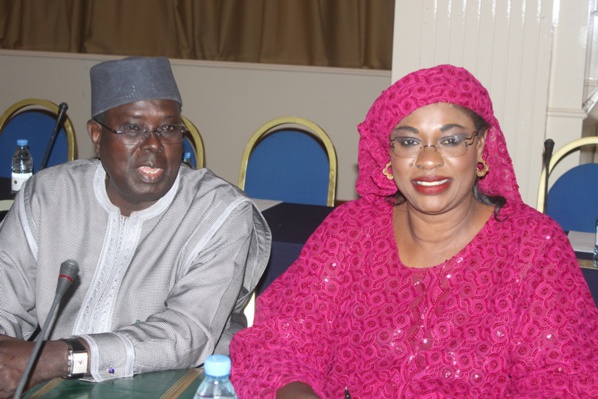 Pour un Oui massif au référendum : Macky Sall invite ses alliés à descendre sur le terrain Pour un Oui massif au référendum : Macky Sall invite ses alliés à descendre sur le terrain