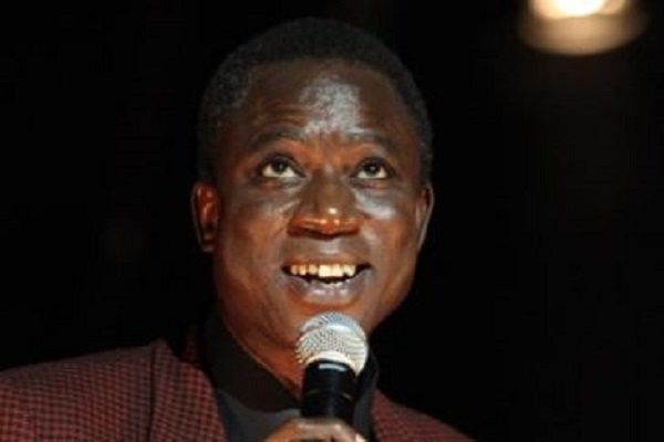 Thione Seck au bal des faux-monnayeurs Thione Seck au bal des faux-monnayeurs