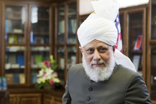 Hadrat Mirza Masroor Ahmad Hadrat Mirza Masroor Ahmad