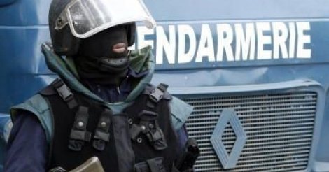 Opération coup de poing à Touba : des véhicules de marabouts saisis Opération coup de poing à Touba : des véhicules de marabouts saisis