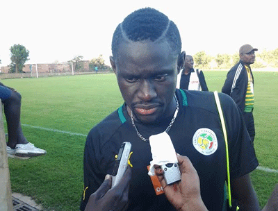 Nouvelles des Lions : Séance d’entraînement et réactions de Pape Ndiaye Souaré et Baye Oumar Niass Nouvelles des Lions : Séance d’entraînement et réactions de Pape Ndiaye Souaré et Baye Oumar Niass
