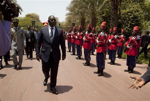 Dialogue national: 45 mn pour la majorité, 45 mn pour l’opposition, 15 mn pour la société civile, 15 pour les religieux… Dialogue national: 45 mn pour la majorité, 45 mn pour l’opposition, 15 mn pour la société civile, 15 pour les religieux…