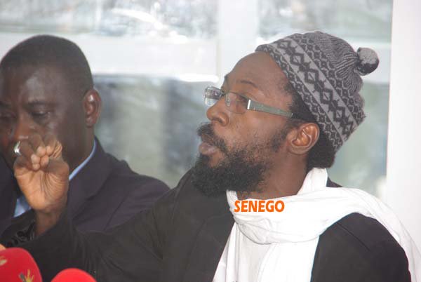 Fadel Barro : "Nous rappelons à Macky Sall quand il est venu nous voir pour…" Fadel Barro : "Nous rappelons à Macky Sall quand il est venu nous voir pour…"