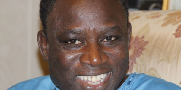 Signant son "come back" avec Raam Daan Sénior, Thione Seck a-t-il rusé pour bénéficier d'une liberté provisoire ? Signant son "come back" avec Raam Daan Sénior, Thione Seck a-t-il rusé pour bénéficier d'une liberté provisoire ?