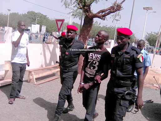 Boy Djinné "couvert" par Banjul : Il avait un passeport gambien, avec une fausse identité Boy Djinné "couvert" par Banjul : Il avait un passeport gambien, avec une fausse identité