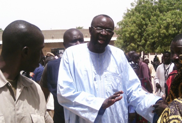 Inauguration du "Pont de l’Emergence" (Ex-pont Sénégal 92), ce samedi : El Pistolero dégaine fort pour accueillir le Président Sall Inauguration du "Pont de l’Emergence" (Ex-pont Sénégal 92), ce samedi : El Pistolero dégaine fort pour accueillir le Président Sall