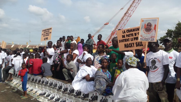 Accueil de Macky Sall à la Patte d’Oie - Aminata Sow du FNCF en première ligne quand la presse n’en a que pour El Pistolero