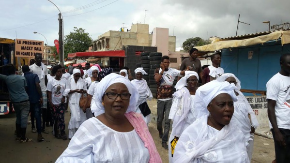 Accueil de Macky Sall à la Patte d’Oie - Aminata Sow du FNCF en première ligne quand la presse n’en a que pour El Pistolero